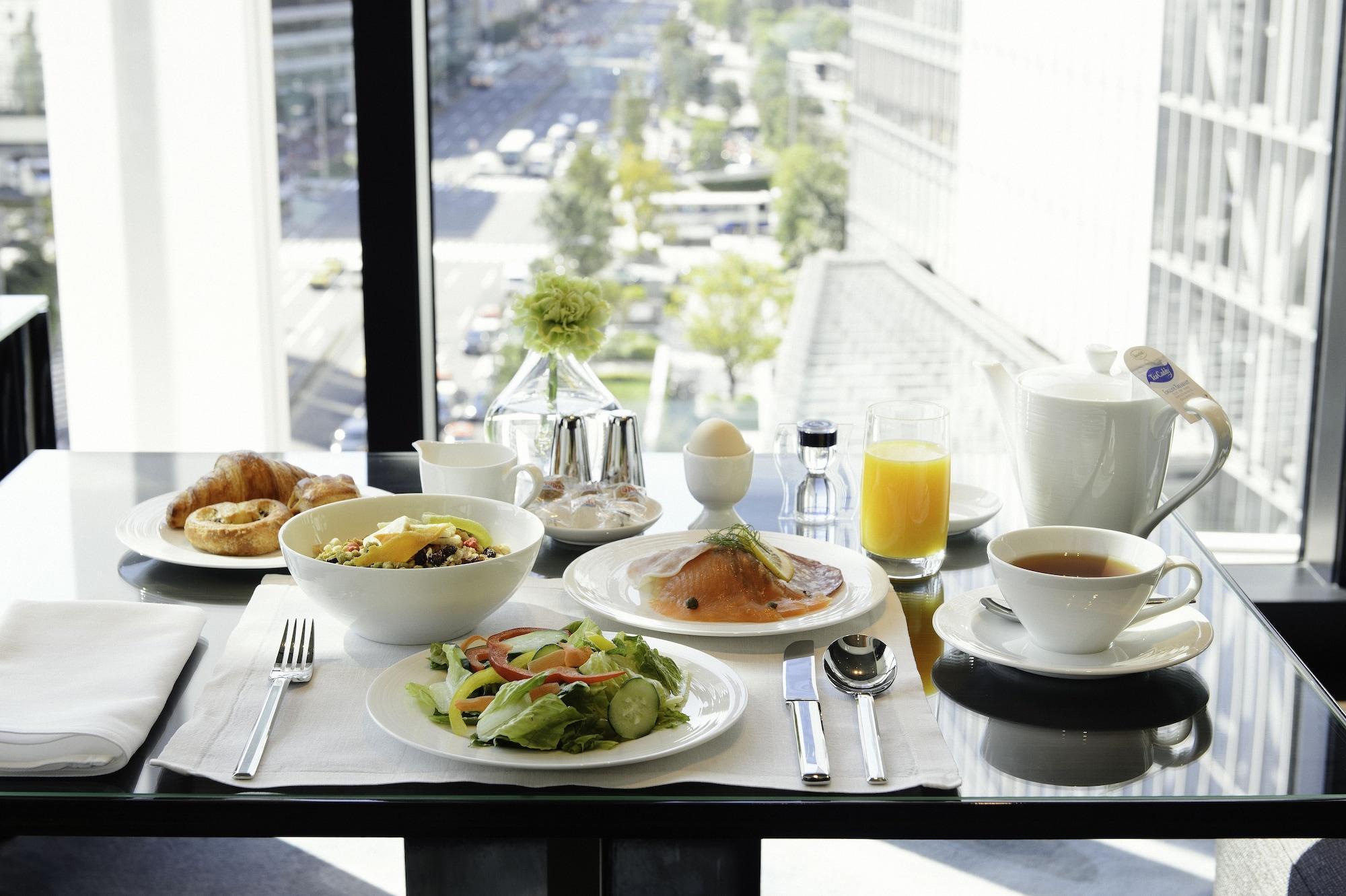 Hotel Oakwood Premier Tokio Zewnętrze zdjęcie A breakfast table