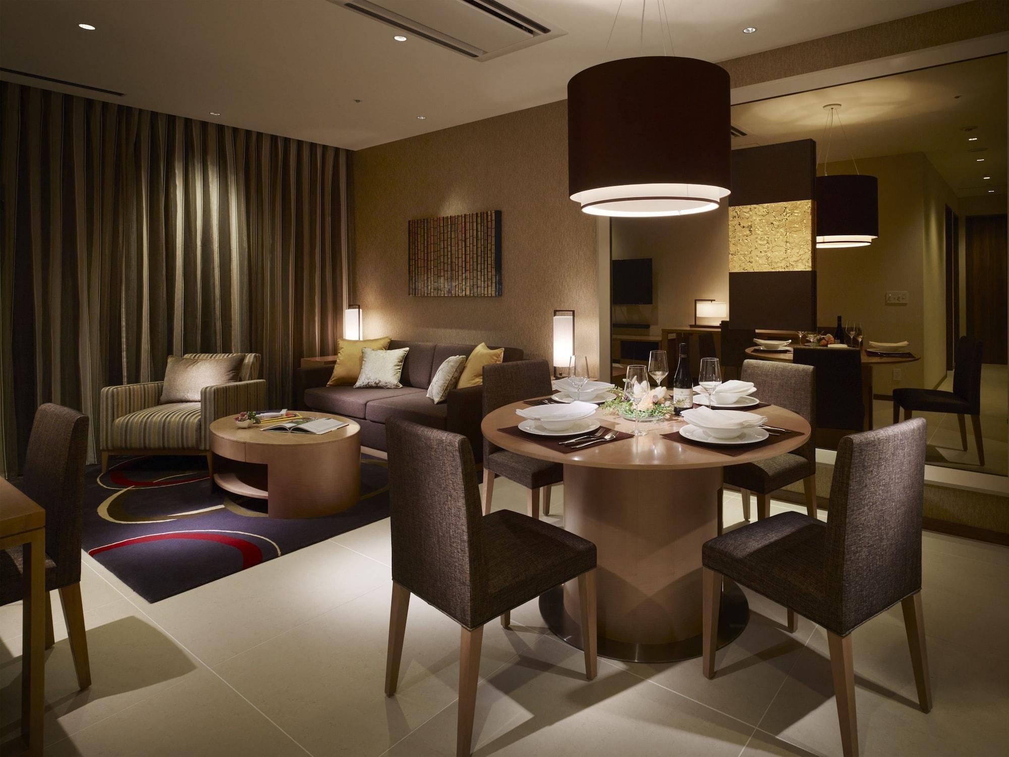 Hotel Oakwood Premier Tokio Zewnętrze zdjęcie A suite at the hotel